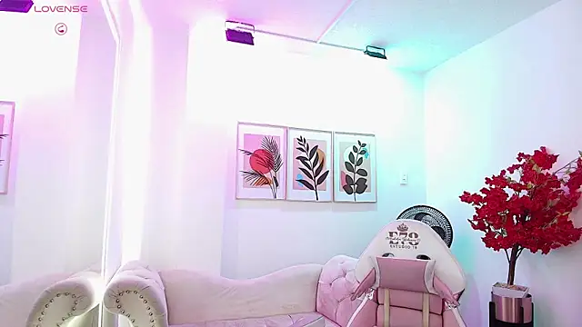 Ema louis  online show from March 2026 12:34:02 PM