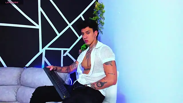 JUSTIN FULLER1 online show from February 2025 12:33:01 AM