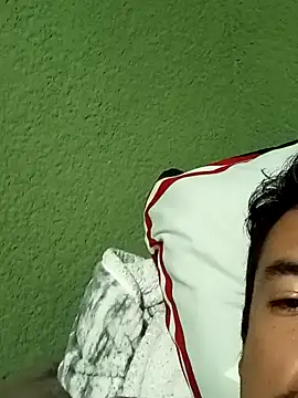 Snapshot of maxim1879 chatting on December 2024 05:48:01 AM maxim1879 online show from December 2024 05:48:01 AM