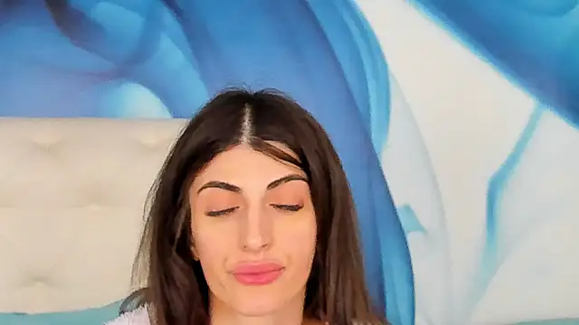 SkinnyDolly online show from February 2026 10:26:01 PM