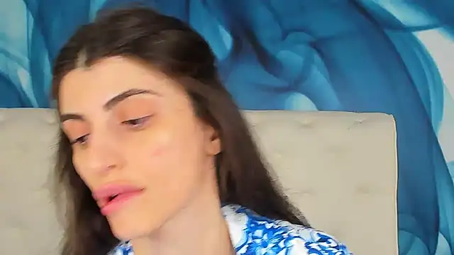 Snapshot of SkinnyDolly chatting on June 2026 03:00:02 AM SkinnyDolly online show from June 2026 03:00:02 AM