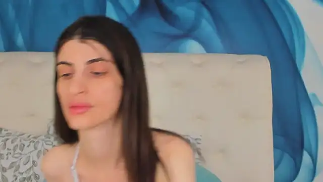 Snapshot of SkinnyDolly chatting on June 2026 03:08:02 AM SkinnyDolly online show from June 2026 03:08:02 AM