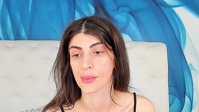 Snapshot of SkinnyDolly chatting on June 2026 03:20:02 AM SkinnyDolly online show from June 2026 03:20:02 AM