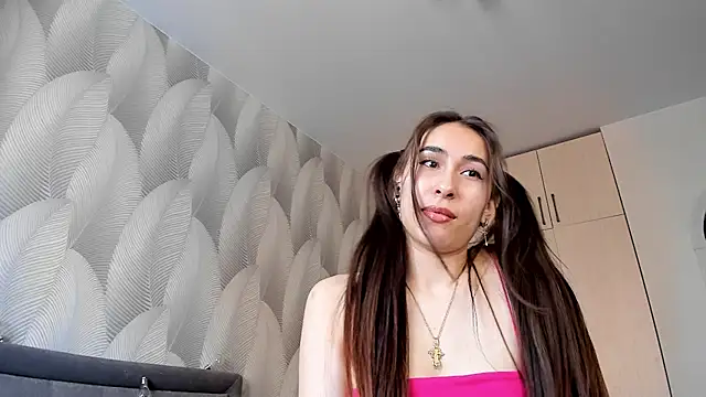 Bambiii bby online show from February 2025 09:46:02 AM