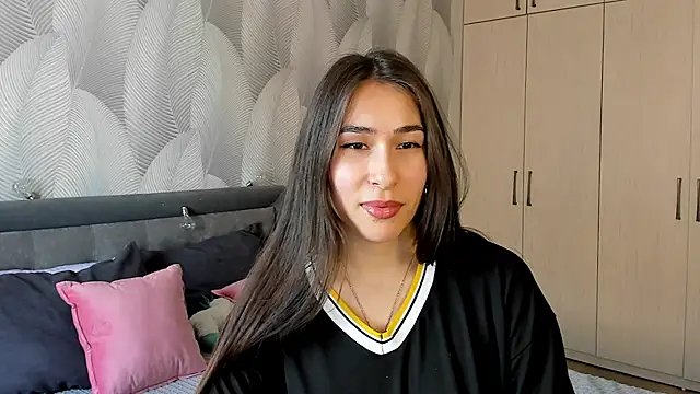 Bambiii bby online show from February 2025 08:06:01 AM