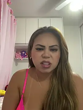 Snapshot of lariic chatting on January 2025 12:03:01 AM lariic online show from January 2025 12:03:01 AM