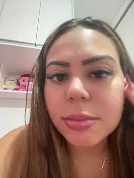 Snapshot of lariic chatting on March 2025 01:19:01 AM lariic online show from March 2025 01:19:01 AM