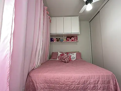 Snapshot of lariic chatting on March 2025 11:38:02 AM lariic online show from March 2025 11:38:02 AM