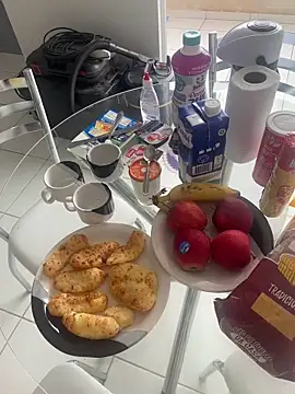 Snapshot of lariic chatting on February 2026 12:16:01 PM lariic online show from February 2026 12:16:01 PM