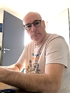 bogland33 online show from March 2025 02:45:01 PM