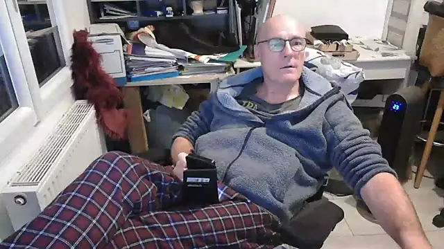 bogland33 online show from March 2025 07:27:01 PM