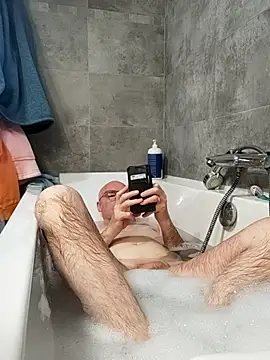 bogland33 online show from January 2026 02:33:01 PM