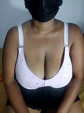 kumaricapalsex2 online show from November 2025 06:40:01 PM