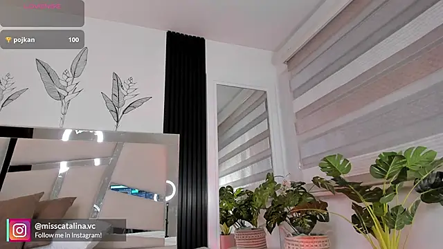 miss catalinaa online show from April 2026 12:08:02 PM