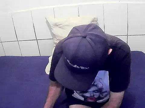 pierdona online show from February 2026 08:12:02 PM