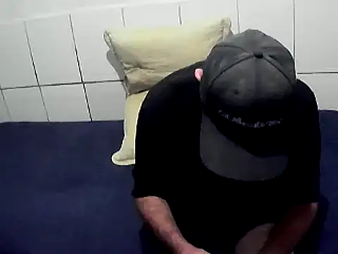 pierdona online show from April 2026 07:22:01 PM