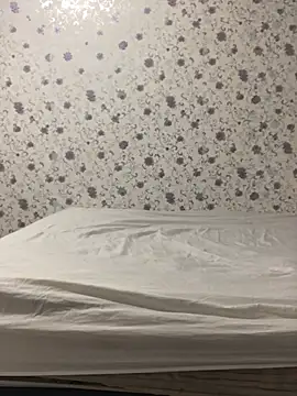 Snapshot of ahross chatting on June 2026 10:32:01 AM ahross online show from June 2026 10:32:01 AM