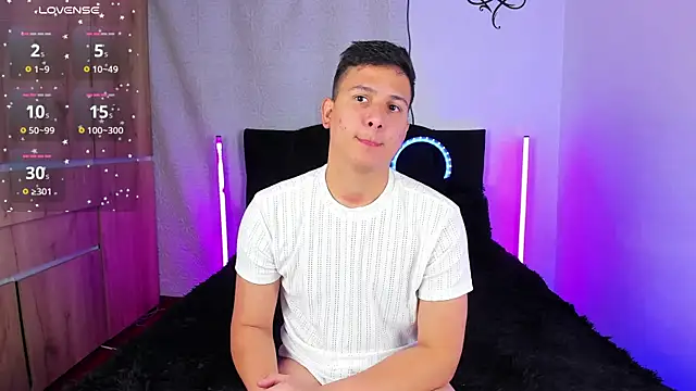 ANDREZALVAREZ online show from January 2026 06:29:01 AM