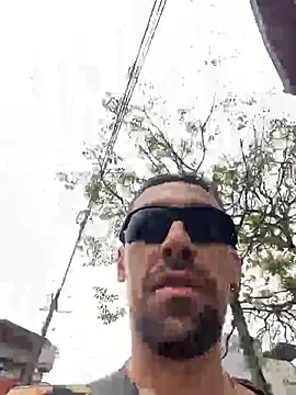 Snapshot of dantedesirexx chatting on December 2024 02:15:01 PM dantedesirexx online show from December 2024 02:15:01 PM