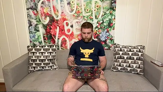 Snapshot of DaddydayDrinkzz chatting on August 2026 04:33:01 AM DaddydayDrinkzz online show from August 2026 04:33:01 AM