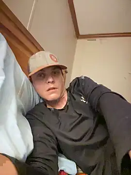 Snapshot of devinshd chatting on January 2025 10:13:02 AM devinshd online show from January 2025 10:13:02 AM