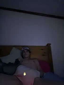 Snapshot of devinshd chatting on February 2025 01:06:01 PM devinshd online show from February 2025 01:06:01 PM