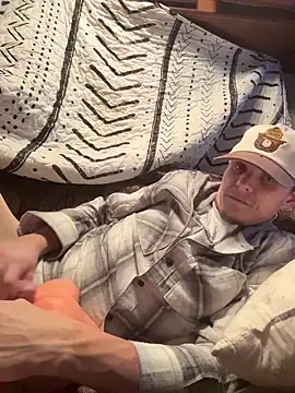 Snapshot of devinshd chatting on November 2025 12:11:01 AM devinshd online show from November 2025 12:11:01 AM