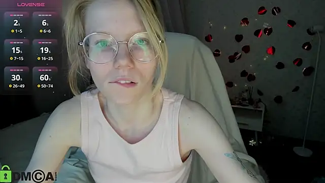 Esme Runn online show from June 2026 03:08:02 AM