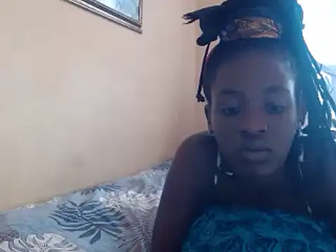 Snapshot of SexyRed18 chatting on January 2025 10:29:02 AM SexyRed18 online show from January 2025 10:29:02 AM