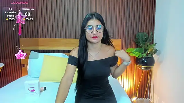 evelin leroy online show from February 2025 12:05:02 PM