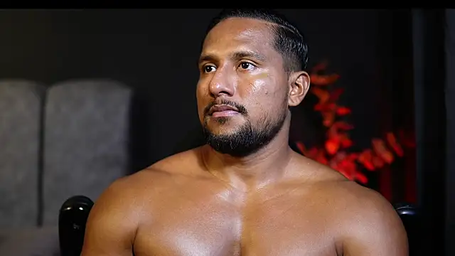 CallumMuscle online show from November 2025 03:00:02 PM