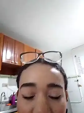 evafoxs online show from December 2024 01:15:02 AM