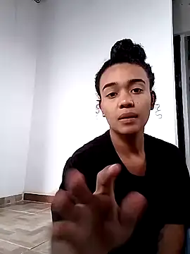 evafoxs online show from January 2025 06:46:01 PM