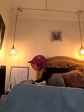 evafoxs online show from November 2025 01:34:02 PM