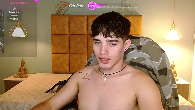 Snapshot of AlejooTwink chatting on March 2025 10:07:02 PM AlejooTwink online show from March 2025 10:07:02 PM