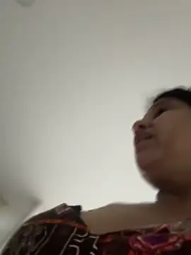 Snapshot of siri_duque chatting on February 2026 02:15:02 AM siri duque online show from February 2026 02:15:02 AM