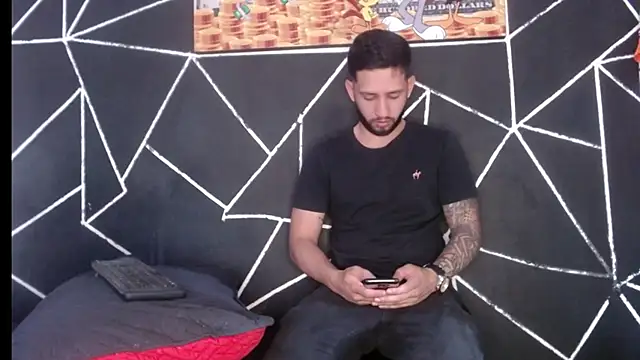 maxXximo777 online show from December 2024 06:49:02 PM