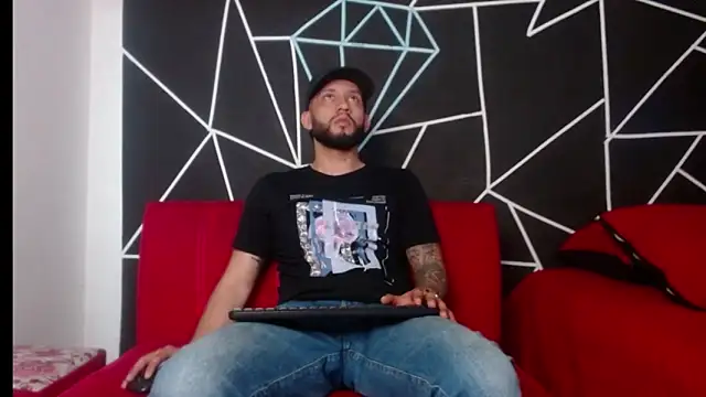 maxXximo777 online show from December 2024 04:28:02 AM