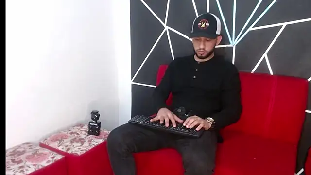 maxXximo777 online show from January 2025 05:11:01 AM