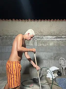 Leo bunny hot online show from December 2025 05:59:02 AM