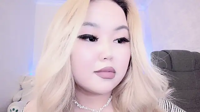 amelia sunlight online show from January 2025 01:30:01 AM