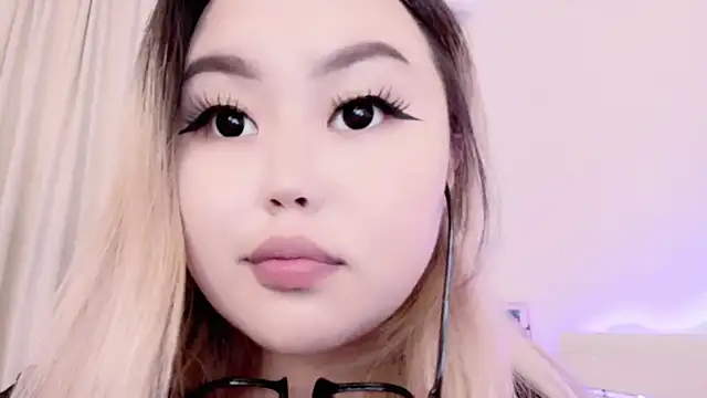 amelia sunlight online show from September 2025 04:51:02 PM