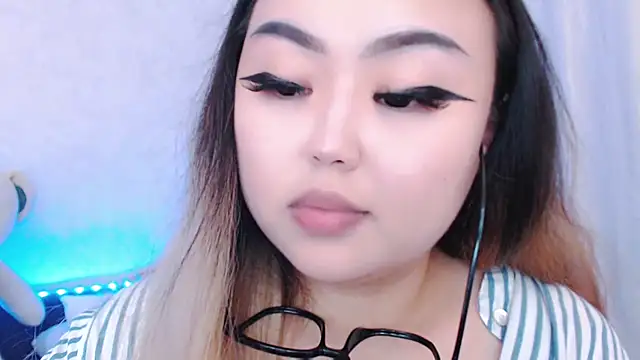 Snapshot of amelia_sunlight chatting on June 2026 03:56:02 PM amelia sunlight online show from June 2026 03:56:02 PM
