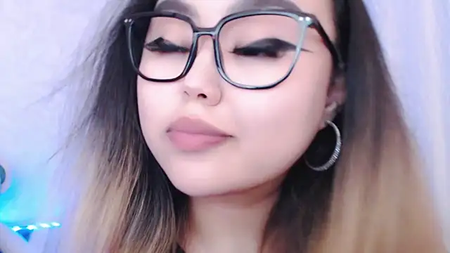 Snapshot of amelia_sunlight chatting on June 2026 03:21:02 PM amelia sunlight online show from June 2026 03:21:02 PM