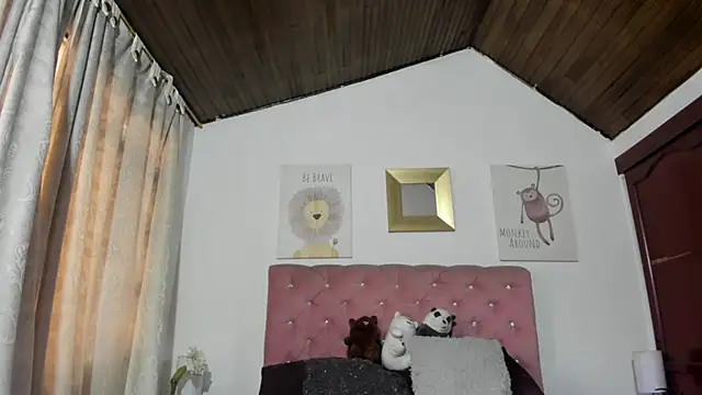 CelessteRedds online show from December 2025 11:30:02 AM