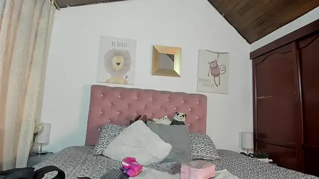 CelessteRedds online show from January 2026 11:34:01 AM