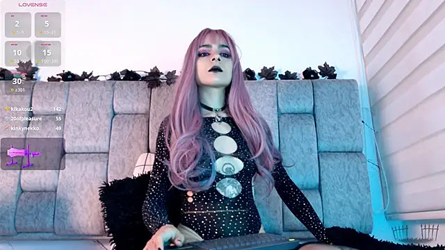 Snapshot of Alice_noir chatting on November 2025 11:04:02 PM Alice noir online show from November 2025 11:04:02 PM