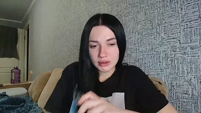 Liana diva online show from February 2026 07:01:01 PM