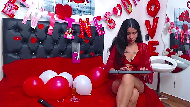 conni f00x online show from February 2026 01:13:02 AM