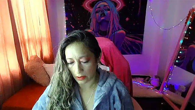 Melanyy 100 online show from April 2026 06:52:01 PM